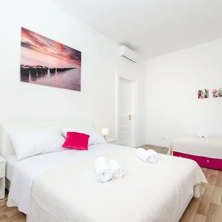 Core Διαμέρισμα *